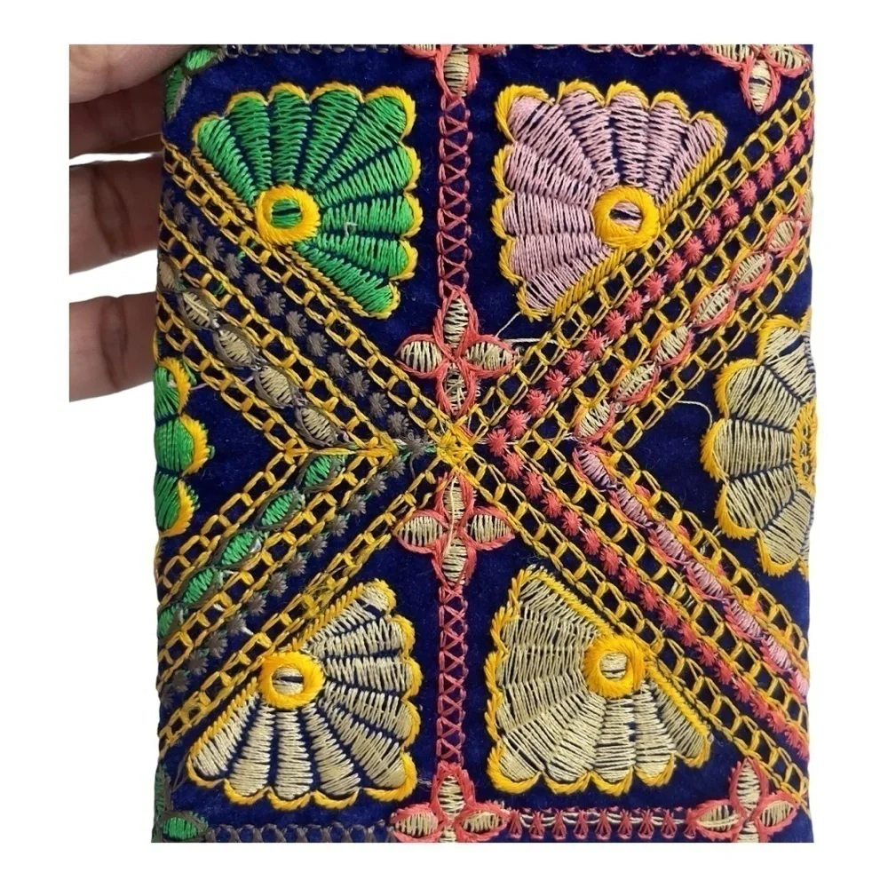 Traditional Ethnic Asian Velvet Mobile / Money Purse/ Bag With Flower Embroidery